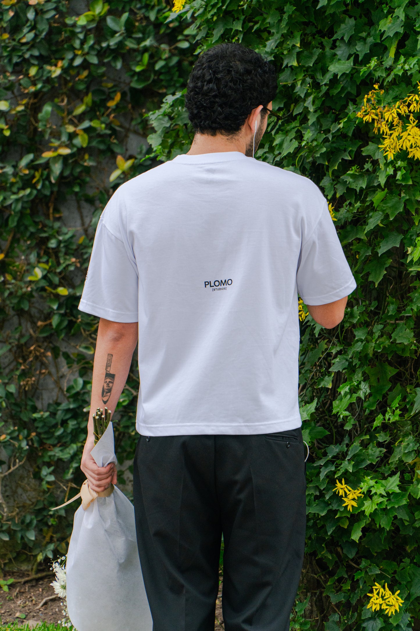 Details Tee
