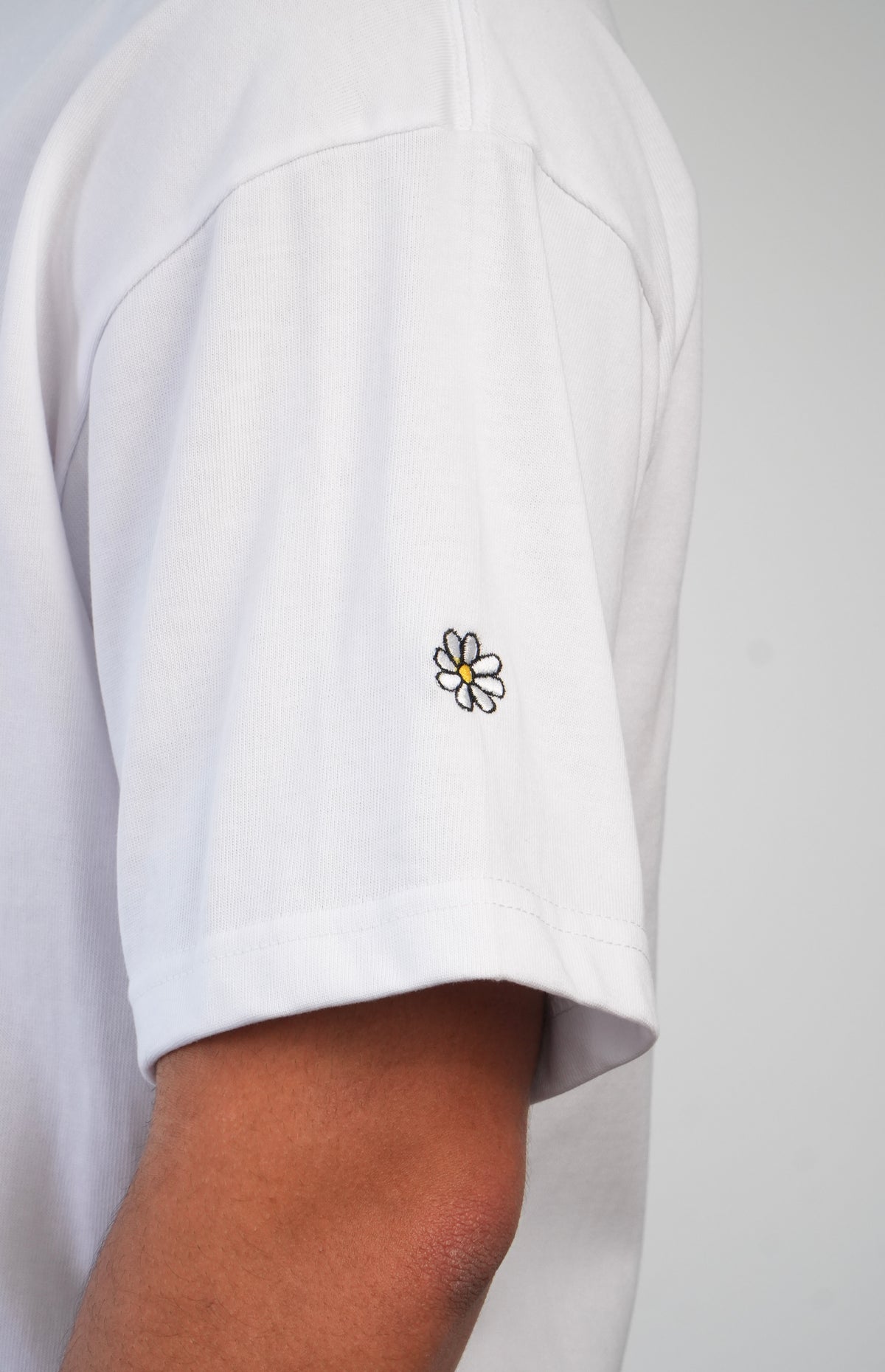 Details Tee